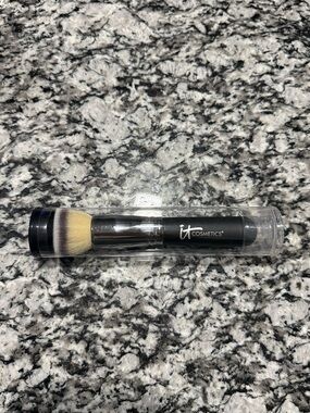 NEW HEAVENLY LUXE FLAT TOP BUFFING FOUNDATION BRUSH #6